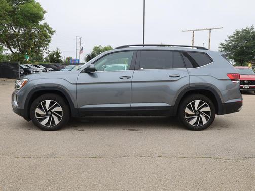 2024 Volkswagen Atlas 2.0T SE w/Technology 4MOTION