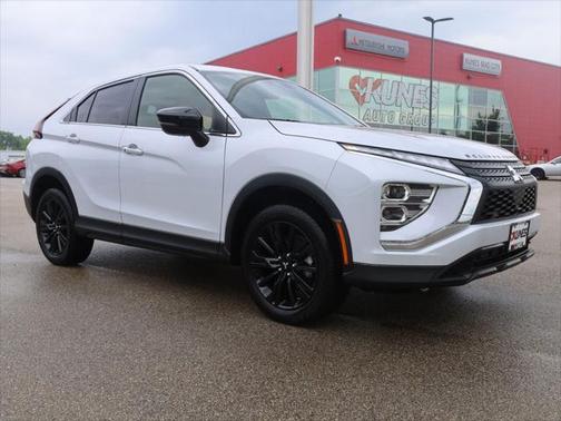 2024 Mitsubishi Eclipse Cross LE