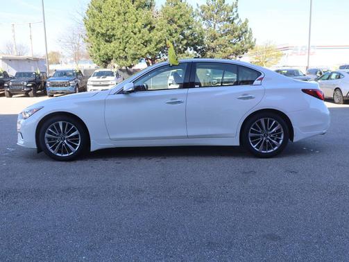 Majestic White 2023 INFINITI Q50 3.0t LUXE
