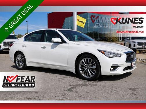 Majestic White 2023 INFINITI Q50 3.0t LUXE