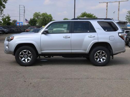 2024 Toyota 4Runner TRD Off Road
