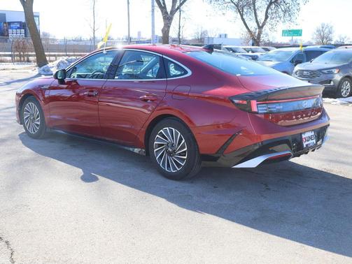 2025 Hyundai SONATA Hybrid SE