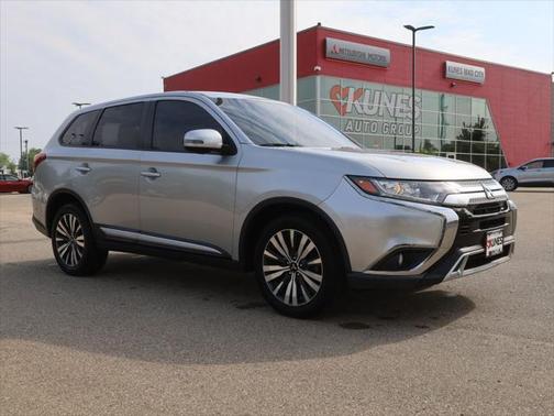 2019 Mitsubishi Outlander SE