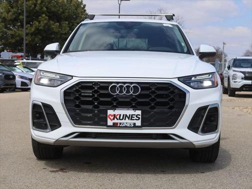 2022 Audi Q5 45 S line Premium Plus