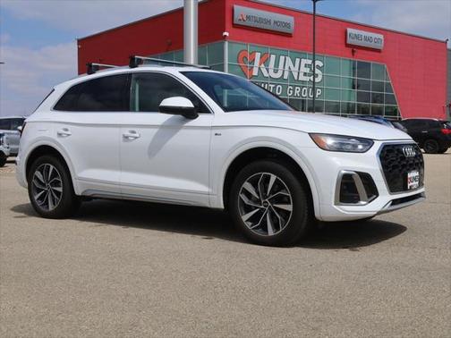 2022 Audi Q5 45 S line Premium Plus