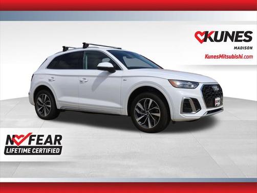 2022 Audi Q5 45 S line Premium Plus