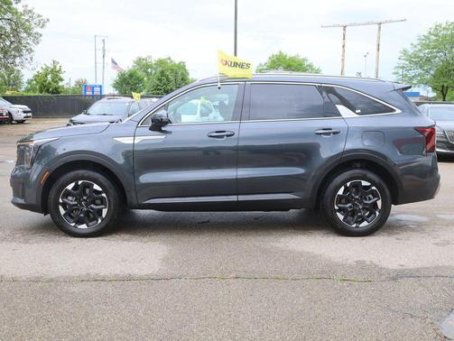 Gravity Grey 2024 Kia Sorento S