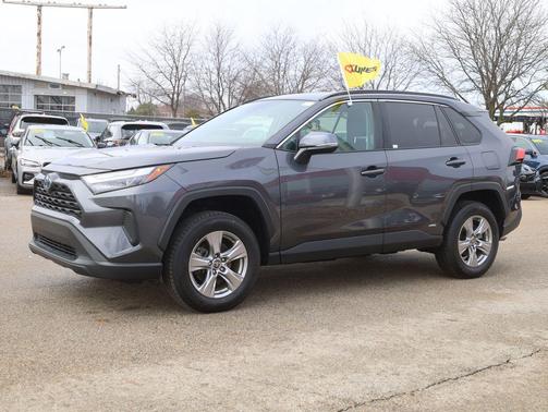 2024 Toyota RAV4 Hybrid LE