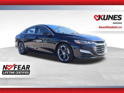 Mosaic Black Metallic 2023 Chevrolet Malibu FWD 1LT