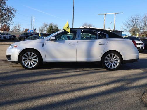 2010 Lincoln MKS Base