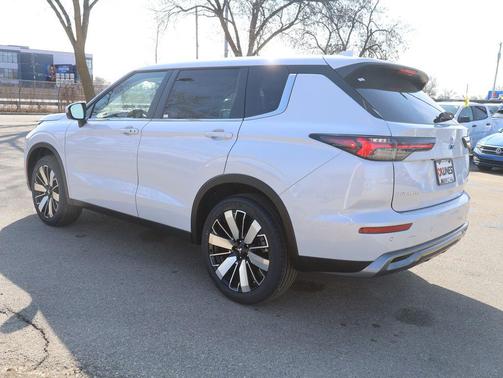 2026 Mitsubishi Outlander SE 1.5T S-AWC