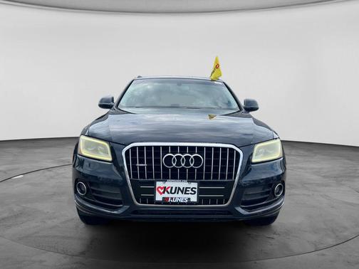Moonlight Blue 2016 Audi Q5 2.0T Premium