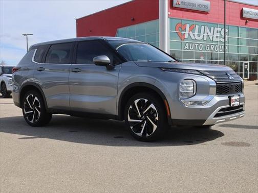 2022 Mitsubishi Outlander SE