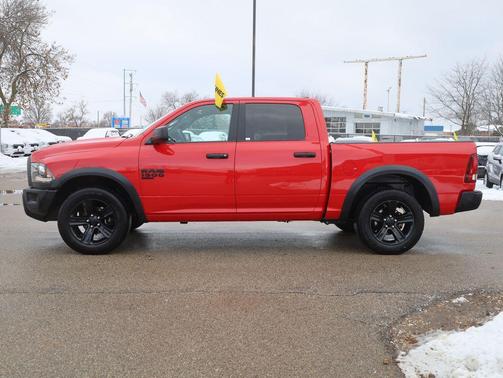 2024 RAM 1500 Classic Warlock Crew Cab 4x4 5'7' Box