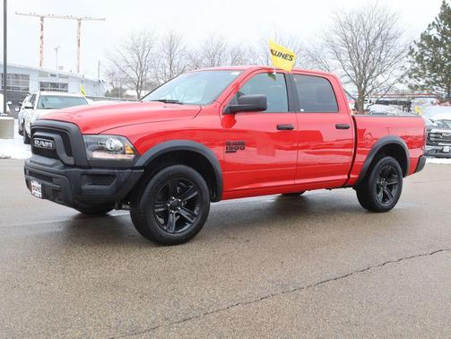 2024 RAM 1500 Classic Warlock Crew Cab 4x4 5'7' Box