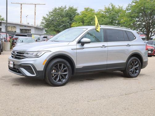 2024 Volkswagen Tiguan 2.0T SE 4MOTION