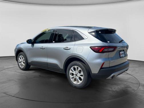 Iconic Silver Metallic 2024 Ford Escape Active