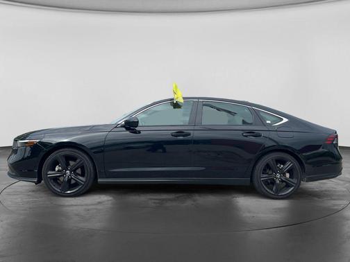 Crystal Black Pearl 2024 Honda Accord Hybrid Sport
