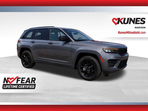 Baltic Gray Metallic Clearcoat 2024 Jeep Grand Cherokee Altitude