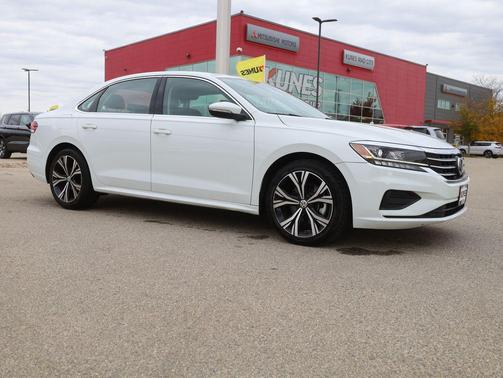 2022 Volkswagen Passat 2.0T SE