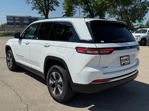 2023 Jeep Grand Cherokee 4xe Base
