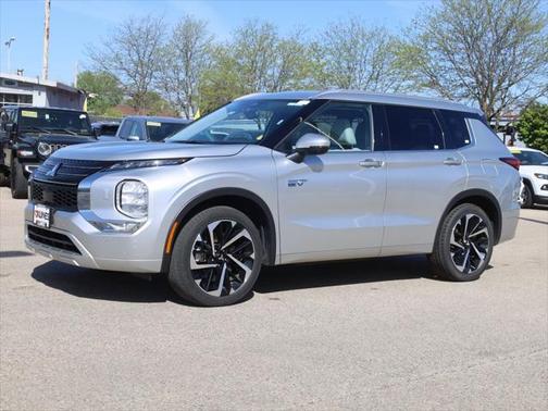 2023 Mitsubishi Outlander PHEV SEL