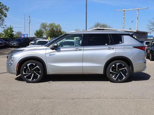 2023 Mitsubishi Outlander PHEV SEL