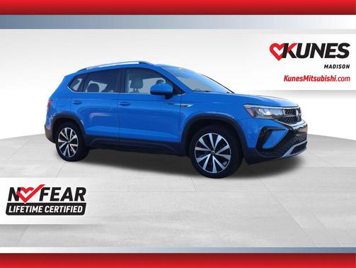 2023 Volkswagen Taos 1.5T SE