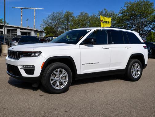 Bright White 2023 Jeep Grand Cherokee Limited