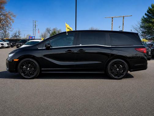 Crystal Black Pearl 2025 Honda Odyssey Sport-L