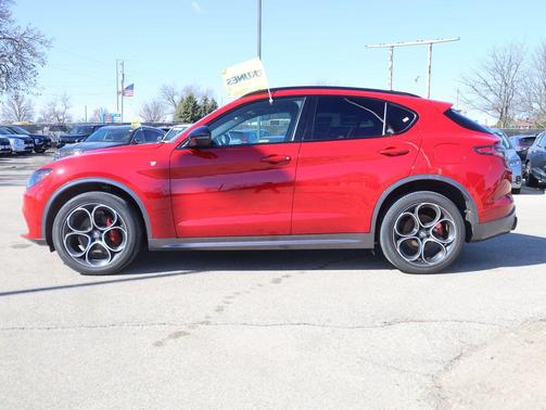 2024 Alfa Romeo Stelvio Ti