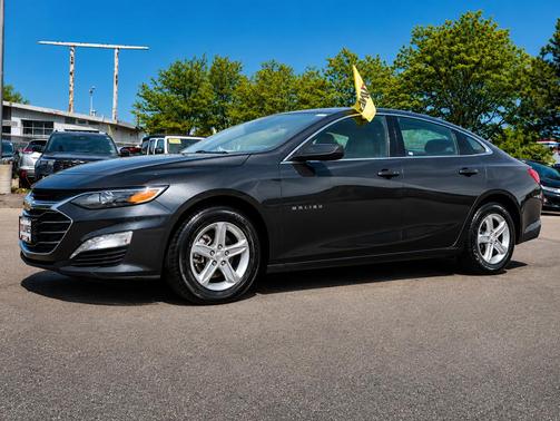 Dark Ash Metallic 2023 Chevrolet Malibu FWD 1LT