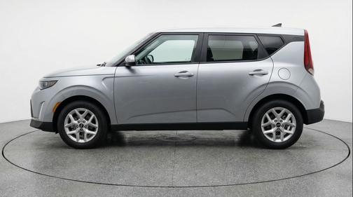 Steel Gray 2025 Kia Soul LX