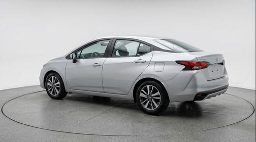 Brilliant Silver Metallic 2025 Nissan Versa 1.6 SV