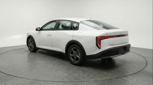 Snow White Pearl 2025 Kia K4 LXS