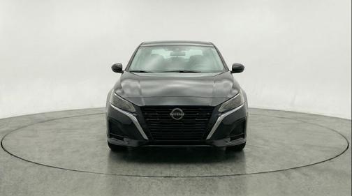 Super Black 2025 Nissan Altima SV FWD