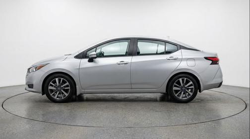 Brilliant Silver Metallic 2025 Nissan Versa 1.6 SV
