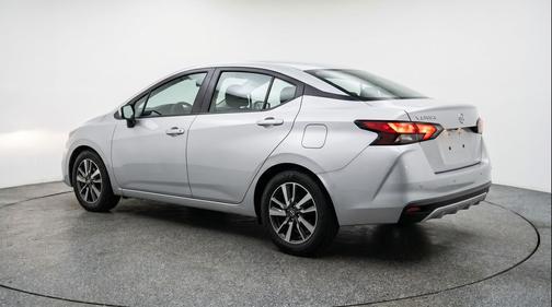Brilliant Silver Metallic 2025 Nissan Versa 1.6 SV