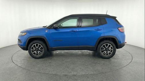 Hydro Blue Pearlcoat 2025 Jeep Compass Trailhawk