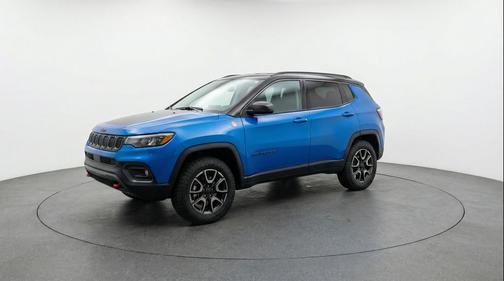Hydro Blue Pearlcoat 2025 Jeep Compass Trailhawk