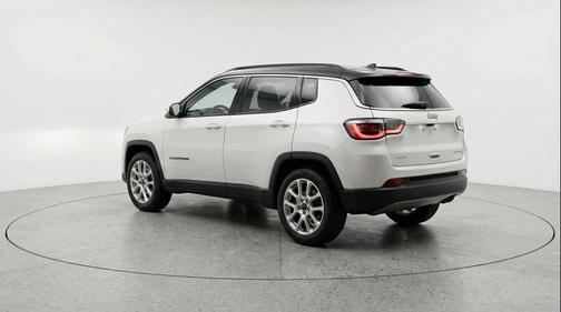 Bright White Clearcoat 2025 Jeep Compass Limited