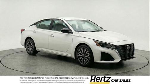 Glacier White 2025 Nissan Altima SV FWD