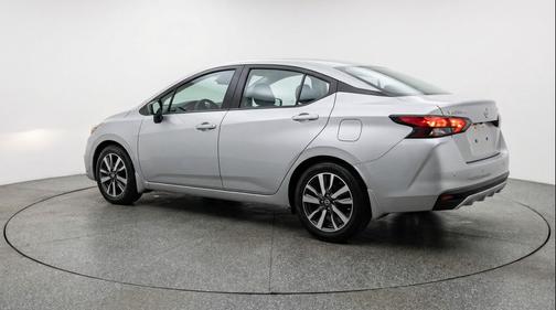 Brilliant Silver Metallic 2025 Nissan Versa 1.6 SV
