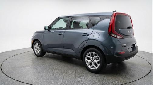 Gravity Gray 2025 Kia Soul LX