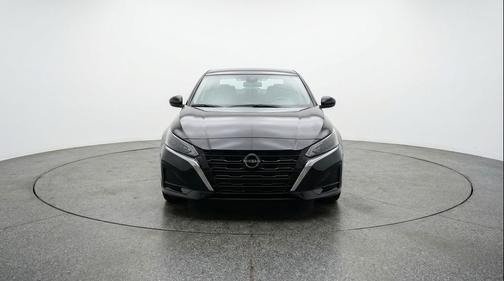 Super Black 2025 Nissan Altima SV FWD