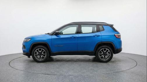 Hydro Blue Pearlcoat 2025 Jeep Compass Trailhawk