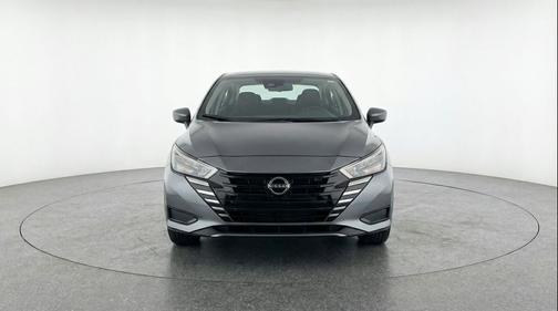 Gun Metallic 2025 Nissan Versa 1.6 SV