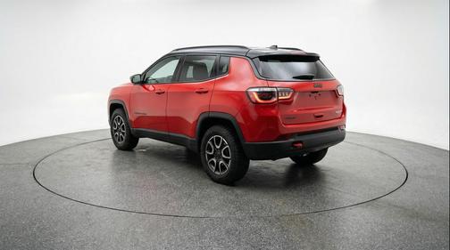 Red Hot Pearlcoat 2025 Jeep Compass Trailhawk