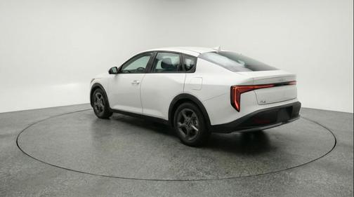 Snow White Pearl 2025 Kia K4 LXS