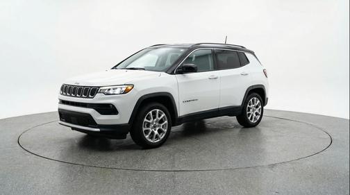 Bright White Clearcoat 2025 Jeep Compass Limited